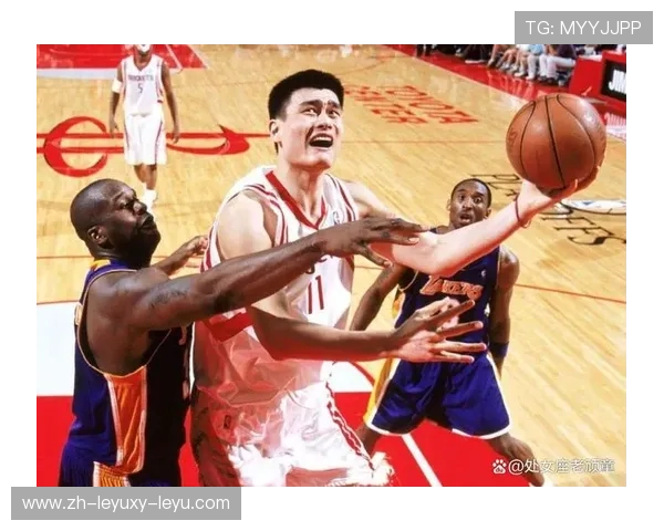 火箭队与湖人激战姚明表现抢眼瞬间回顾